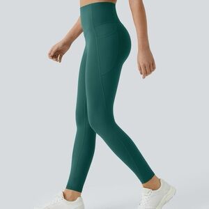 Halara UltraSculpt High Waisted Tummy Control Pocket Shaping Training Leggings M
